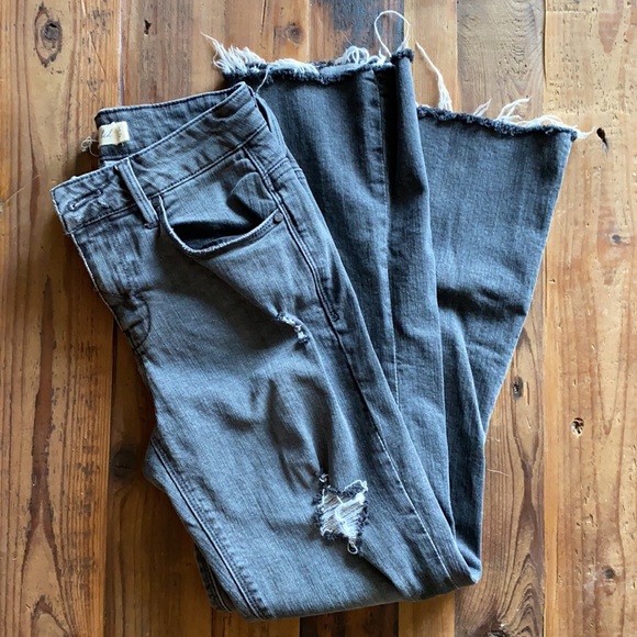 Francesca’s Unpublished Cropped Boot Cut Jeans - Picture 3 of 8